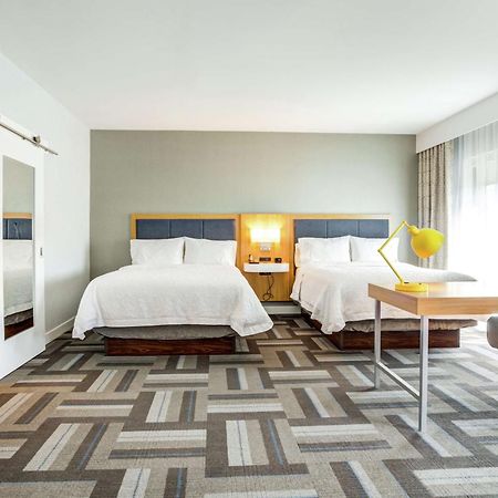 Hampton Inn & Suites Boston/Waltham Exterior foto